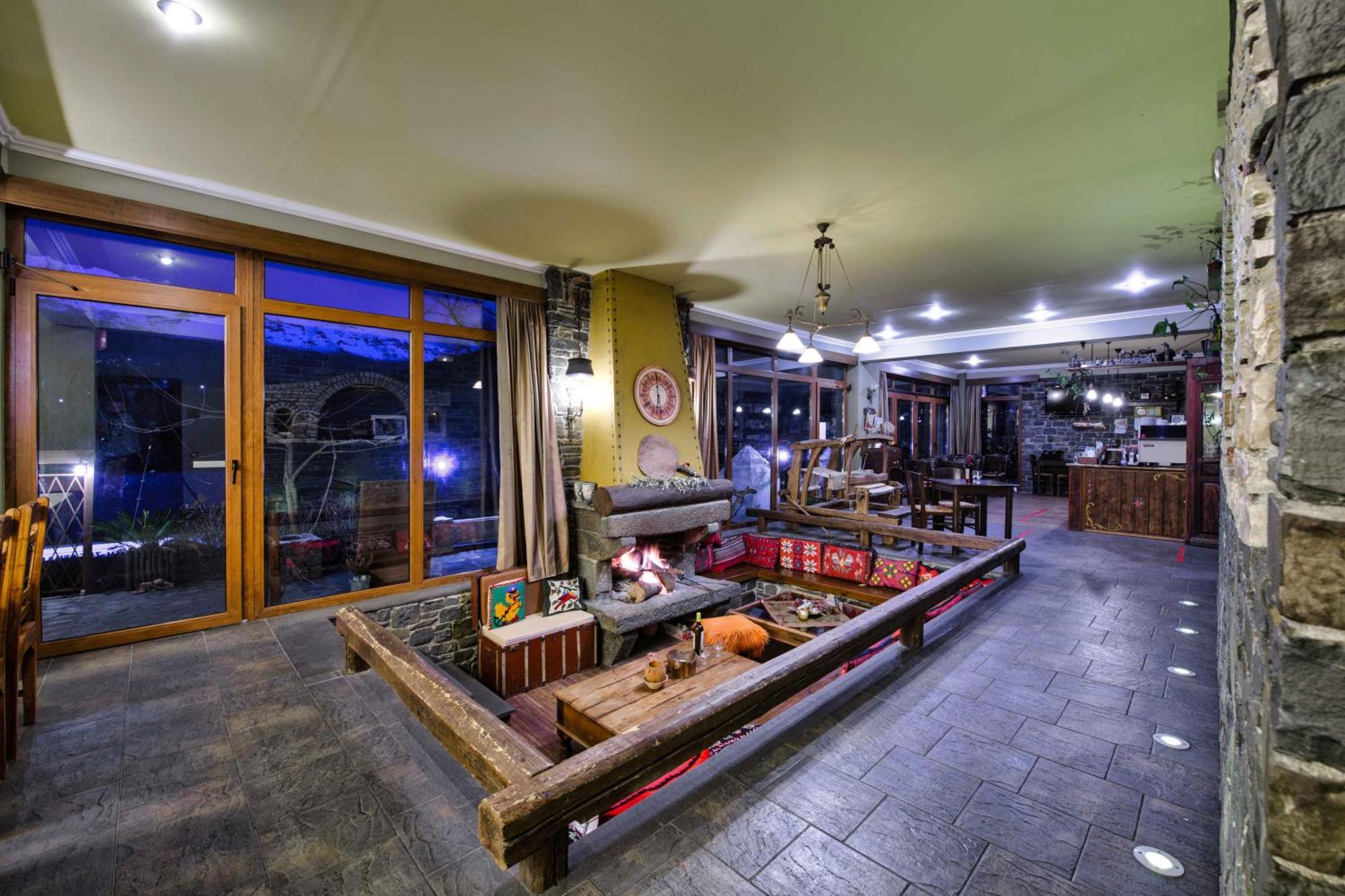 Hotel Teloneio Plaka  外观 照片